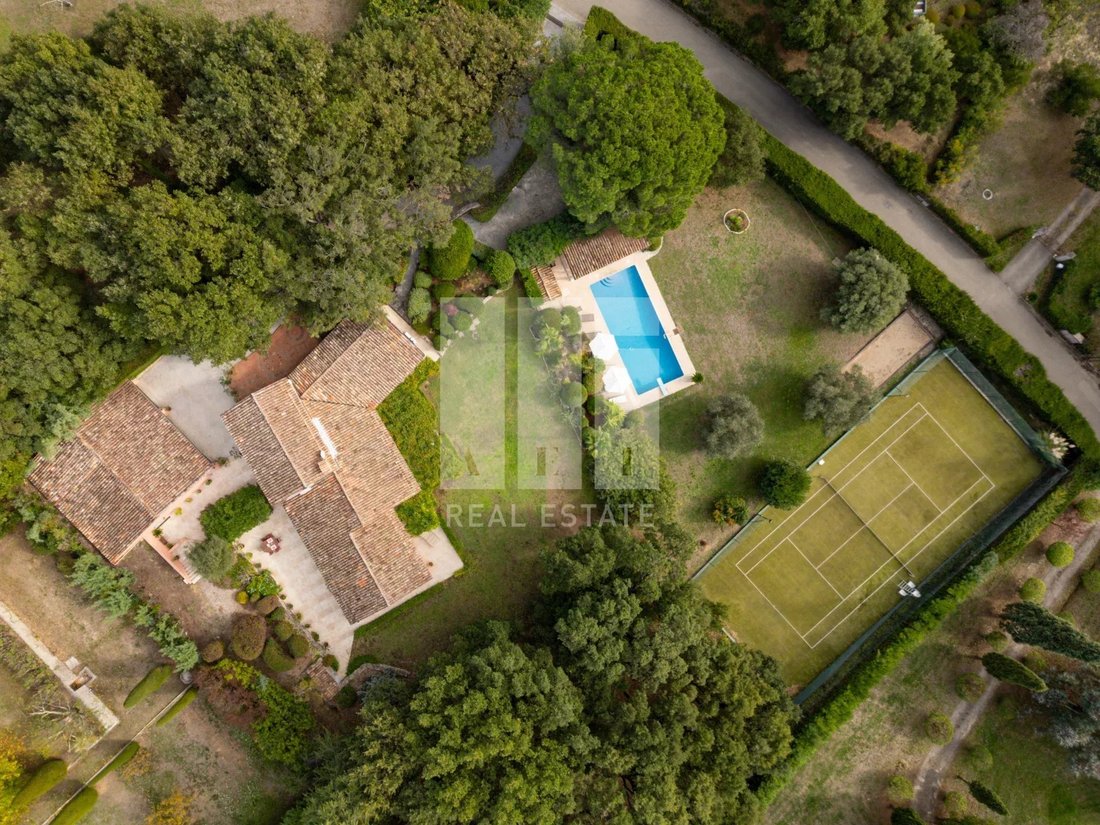 Villa in Auribeau-sur-Siagne, Provence-Alpes-Côte d'Azur, France 2 - 16656059