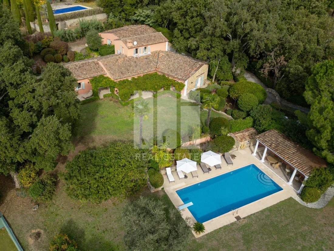 Villa in Auribeau-sur-Siagne, Provence-Alpes-Côte d'Azur, France 1 - 16656059