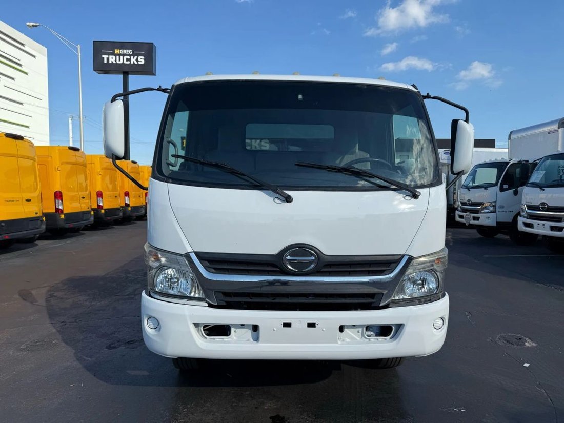 Pickup in Miami, FL, United States 2 - 15555190