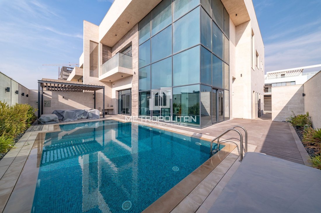 Villa in Al Barari, Dubai, United Arab Emirates 1 - 16624444