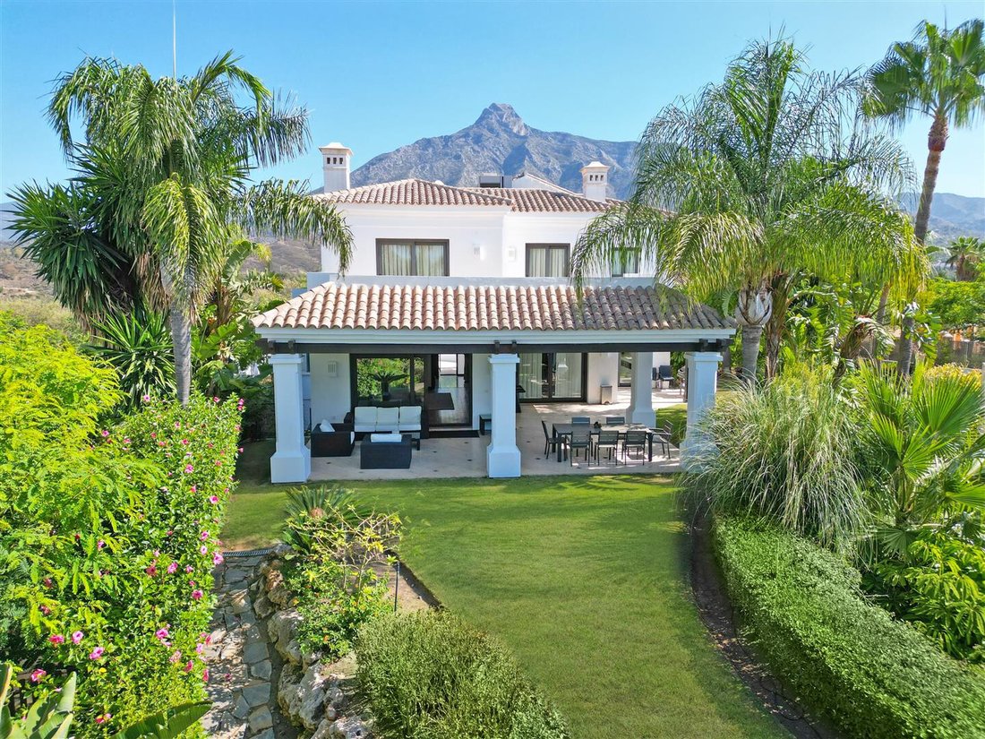 Villa in Marbella, Andalusia, Spain 1 - 16656364
