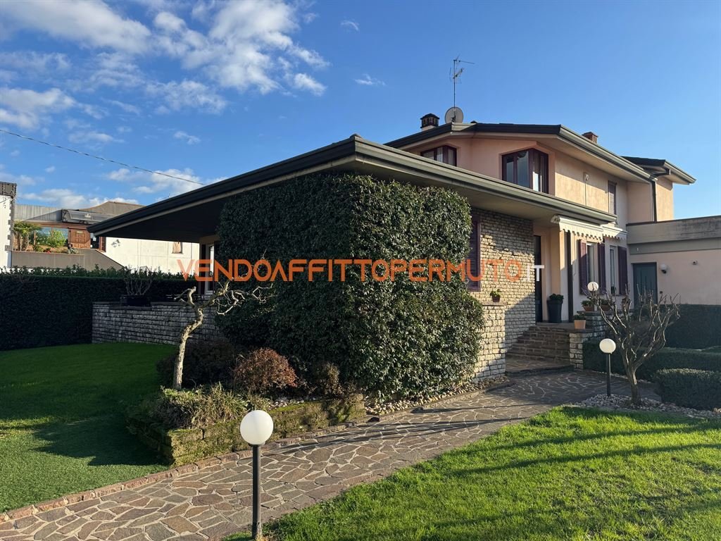 Villa in Palazzolo sull'Oglio, Lombardy, Italy 4 - 16615436