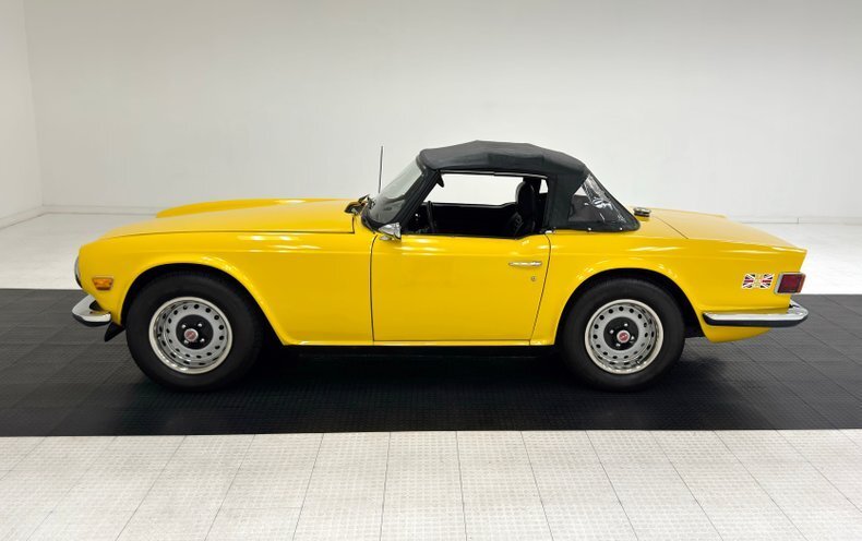 Cabriolet in Morgantown, United States 3 - 16659843