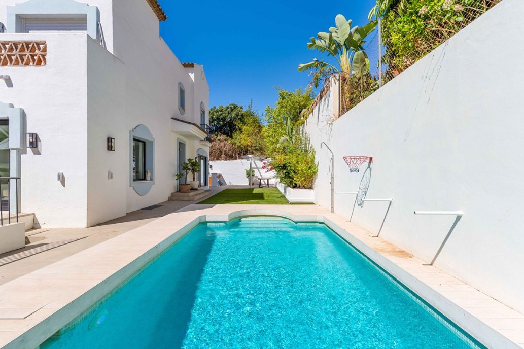 Villa in Rio Real, Marbella, Andalusia 3 - 16659910