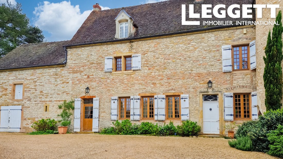 House in Cormatin, Bourgogne – Franche-Comté, France 2 - 15889525