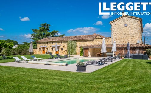 House in Saint-Denis, Occitania, France 1