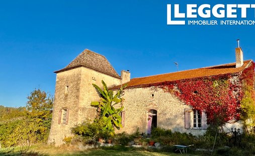 House in Duras, Nouvelle-Aquitaine, France 1