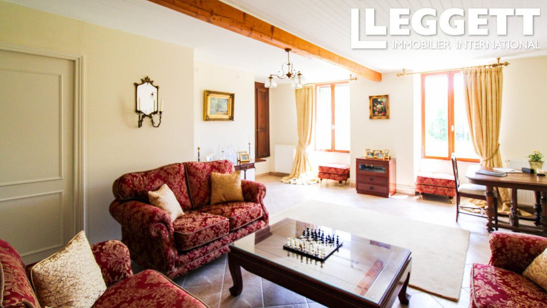 House in Saint-Martin-de-Juillers, Nouvelle-Aquitaine, France 4 - 14330995
