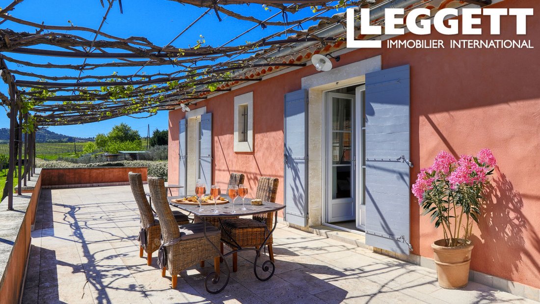 Villa in Roussillon, Provence-Alpes-Côte d'Azur, France 4 - 15656459