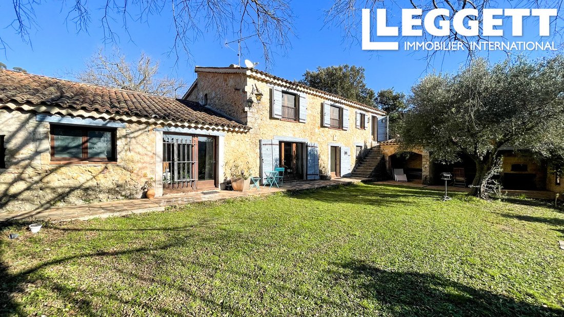 Villa in Montauroux, Provence-Alpes-Côte d'Azur, France 2 - 15143093