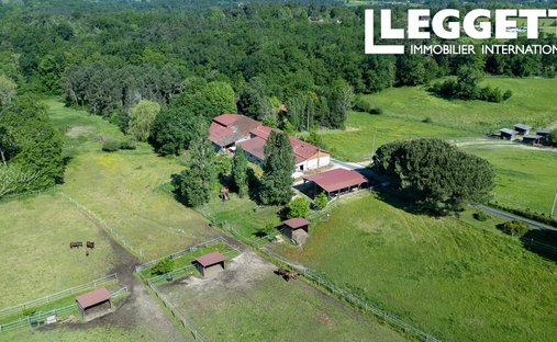 Villa in Vieux Bergerac, Bergerac, France 1