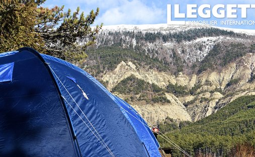 Castle for Sale in Saint-Pierre-d'Argençon, Provence-Alpes-Côte d'Azur, France