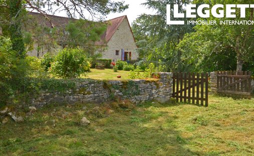 Farm Ranch in Brouchaud, Nouvelle-Aquitaine, France 1