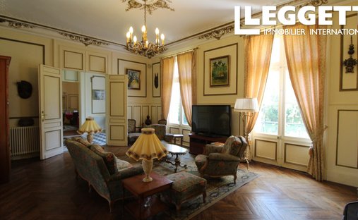 Tournon Saint Pierre Castle