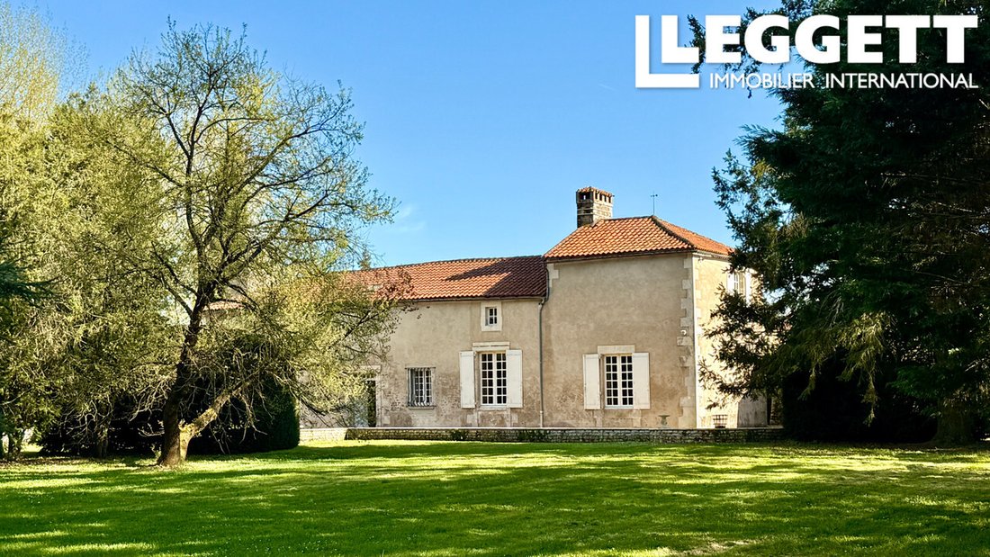 House in Zone Urbaine, Chasseneuil-du-Poitou, France 1 - 15498615