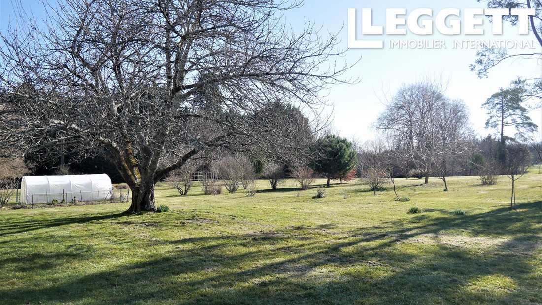House in La Rochebeaucourt-et-Argentine, Nouvelle-Aquitaine, France 2 - 15184014