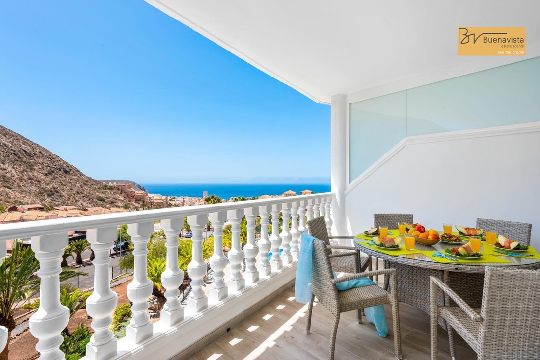 Apartment in Los Cristianos, Canary Islands, Spain 2 - 16559802