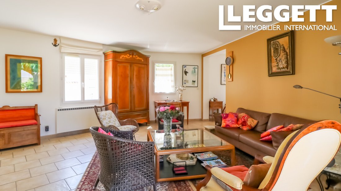 Villa in Centre Ville, Aigues-Mortes, France 3 - 15856838