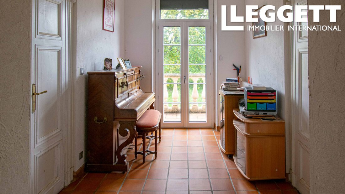House in Lagardelle-sur-Leze, Occitania, France 5 - 15376971