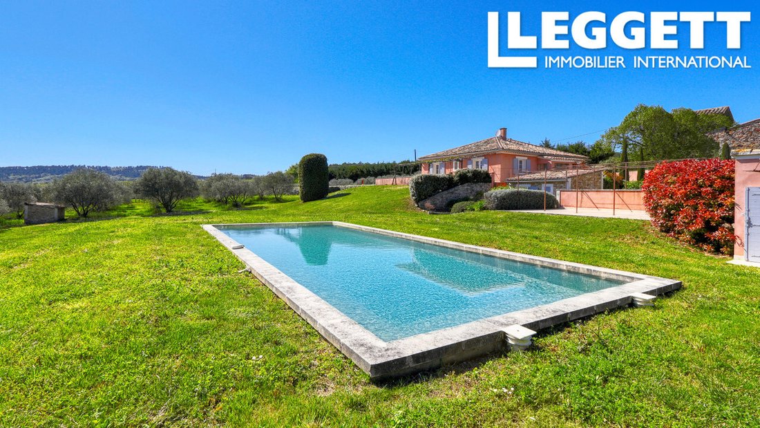 Villa in Roussillon, Provence-Alpes-Côte d'Azur, France 2 - 15656459