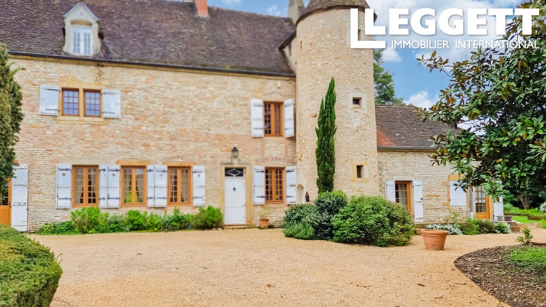 House in Cormatin, Bourgogne – Franche-Comté, France 1 - 15889525