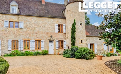 House in Cormatin, Bourgogne – Franche-Comté, France 1