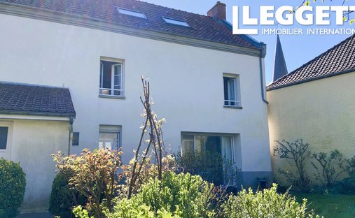 House in Montreuil-sur-Mer, Hauts-de-France, France 1