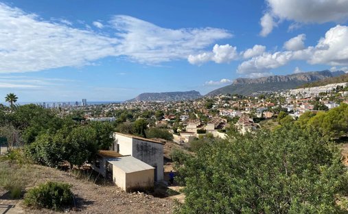 Villa in Calp / Calpe, Valencian Community, Spain 1
