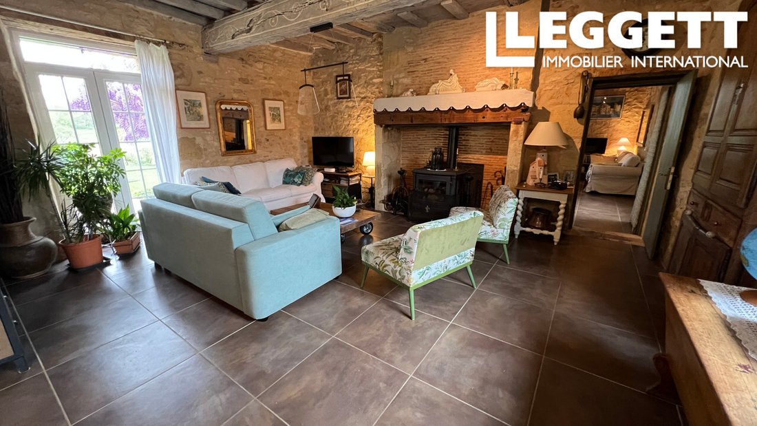 Farm Ranch in Saint-Jory-las-Bloux, Nouvelle-Aquitaine, France 5 - 15591938
