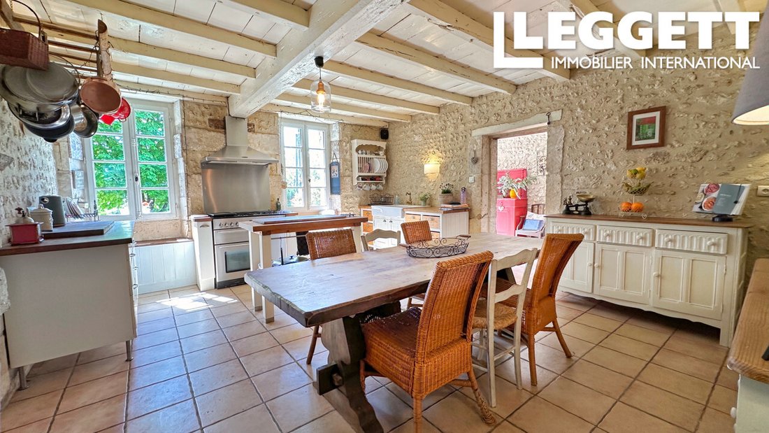 House in Saint-Romain, Nouvelle-Aquitaine, France 3 - 15661081