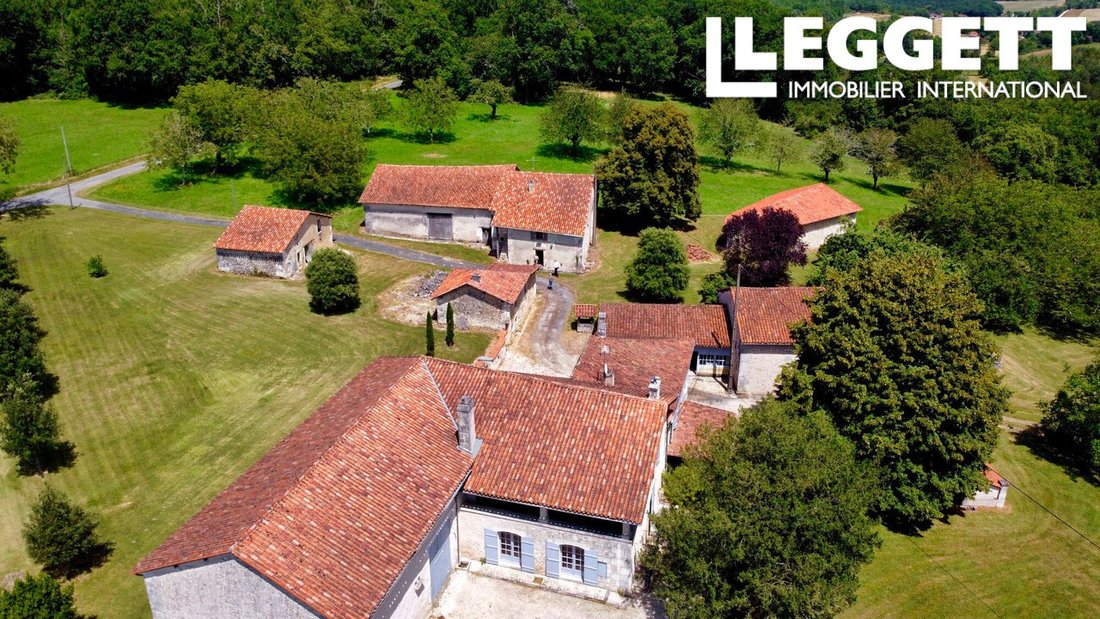 House in Grand-Brassac, Nouvelle-Aquitaine, France 1 - 15933545