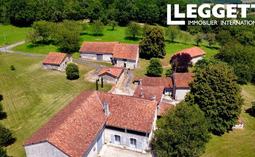 House in Grand-Brassac, Nouvelle-Aquitaine, France 1