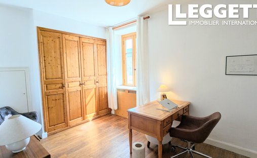 Castle for Sale in Saint-Yrieix-la-Perche, Nouvelle-Aquitaine, France