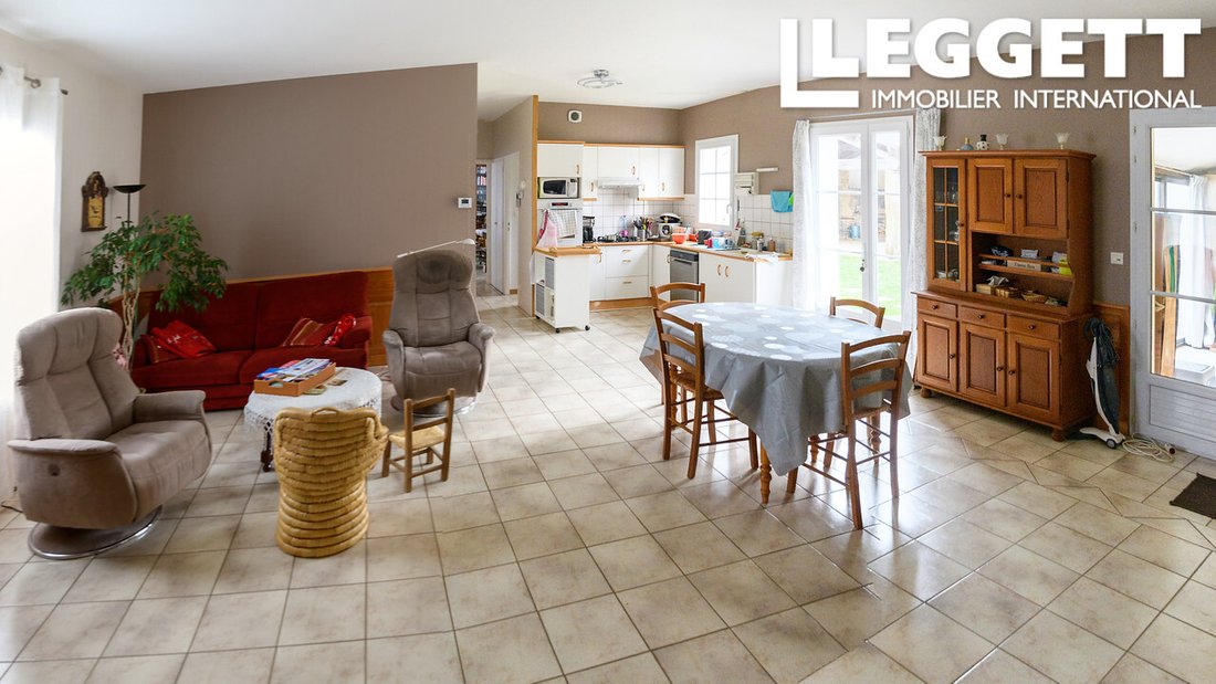 House in Saint-Martin-des-Fontaines, Pays de la Loire, France 5 - 14701343