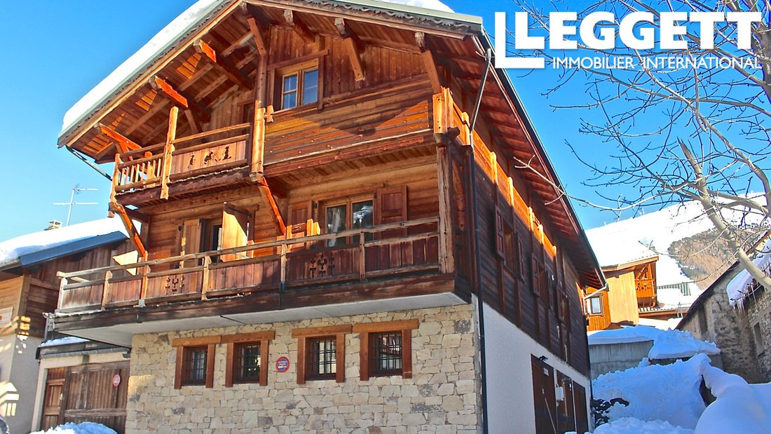 Chalet in Mont-de-Lans, Les Deux Alpes, France 1 - 11802142