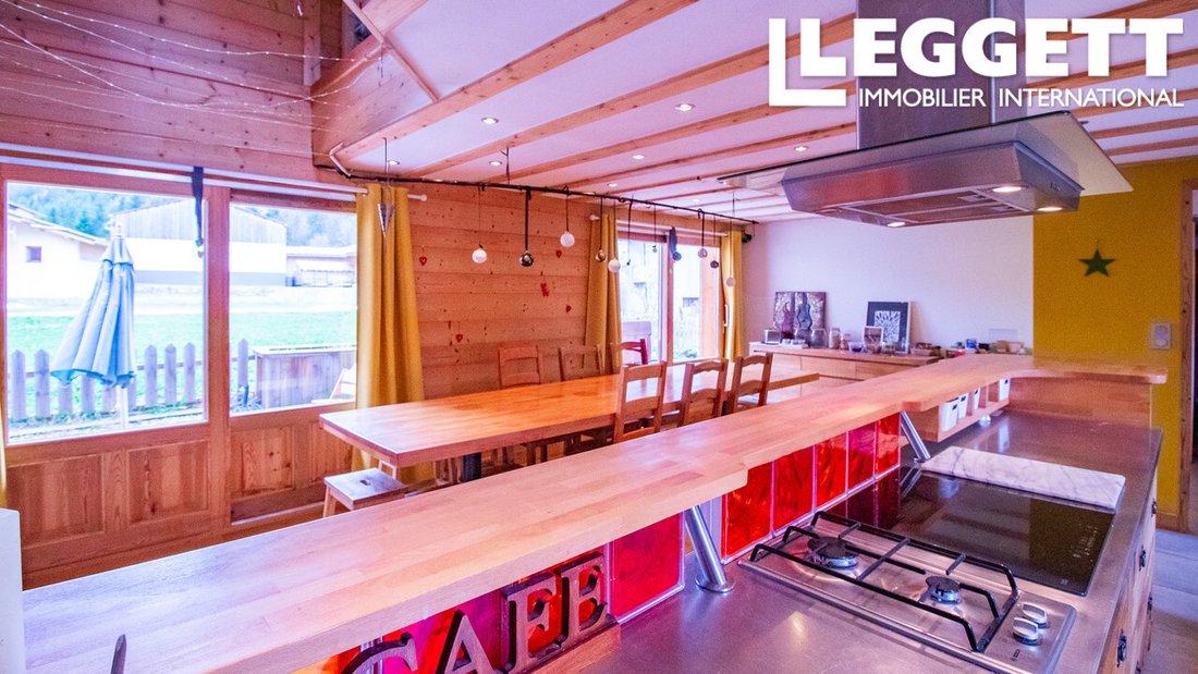 Chalet in Pralognan-la-Vanoise, Auvergne-Rhône-Alpes, France 3 - 15625534