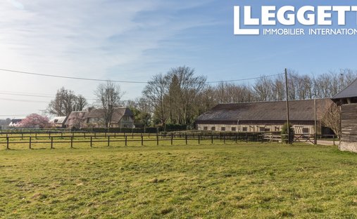 Castle for Sale in Saint-Valery-en-Caux, Normandy, France