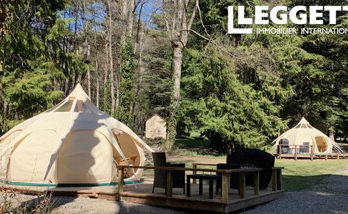 Castle for Sale in Saint-Pierre-d'Argençon, Provence-Alpes-Côte d'Azur, France