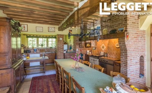 Castle for Sale in Saint-Valery-en-Caux, Normandy, France