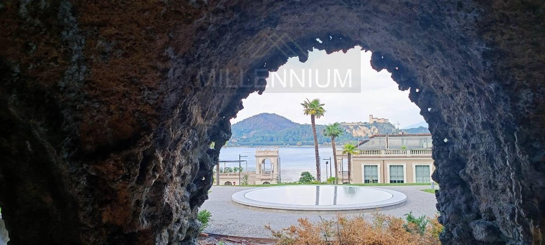 Apartment in Arona, Piedmont, Italy 2 - 16658037
