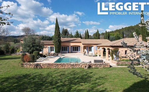 House in Cotignac, Provence-Alpes-Côte d'Azur, France 1