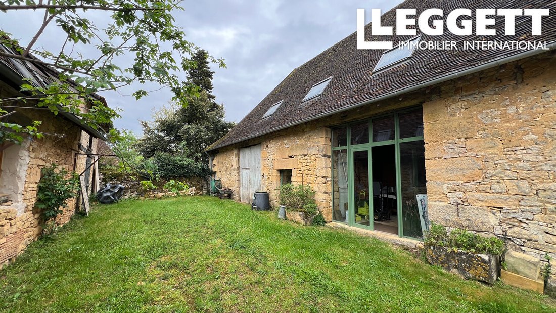 Farm Ranch in Saint-Jory-las-Bloux, Nouvelle-Aquitaine, France 4 - 15591938