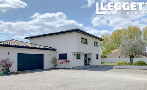 Villa in Arrondissement of Muret, Occitania, France 1