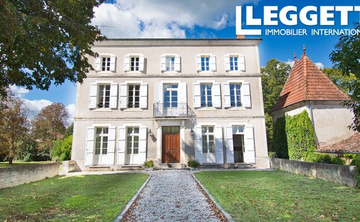 House in Sud, Sainte-Livrade-sur-Lot, France 1