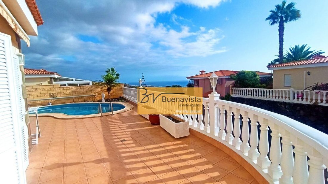 Villa in Callao Salvaje, Adeje, Canary Islands 1 - 16338355
