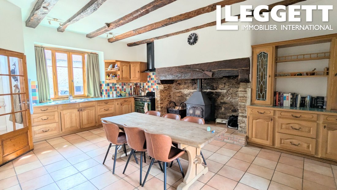 Farm Ranch in Nord, Saint-Yrieix-la-Perche, France 2 - 16404887