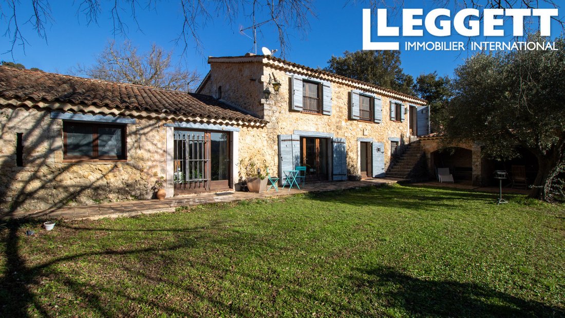 Villa in Montauroux, Provence-Alpes-Côte d'Azur, France 1 - 15143093