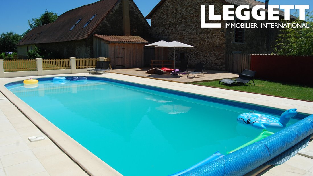 Farm Ranch in Mialet, Nouvelle-Aquitaine, France 2 - 15262230