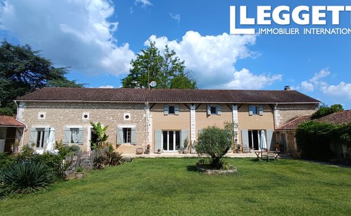 House in Beaulieu, Perigueux, France 1