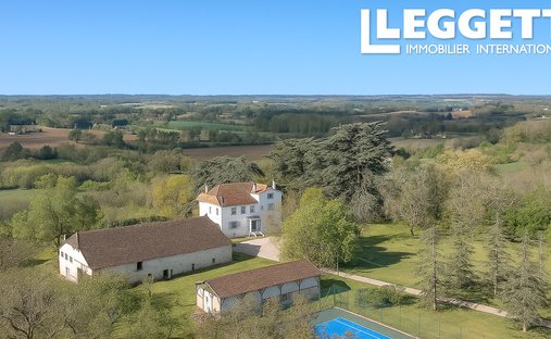 Casa a Issigeac, Nuova Aquitania, Francia 1